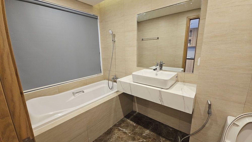 FLC Sea Tower Quy Nhon Standard Studio, Balcony, Beach View 43