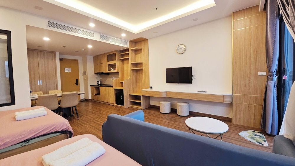 FLC Sea Tower Quy Nhon Standard Studio, Balcony, Beach View 16