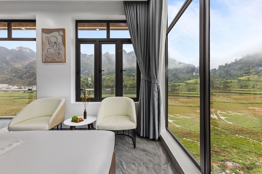 Ha Giang Hill Hotel Suite, Balcony, Mountain View 4