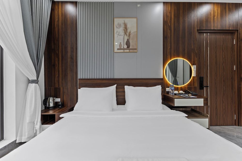 Ha Giang Hill Hotel Suite, Balcony, Mountain View 2