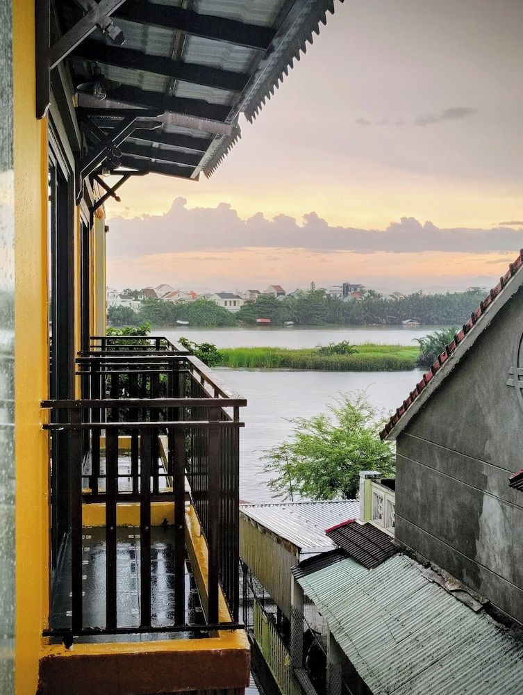 L'Heritage Riverside Hoi An Family Room, Balcony, Partial Lake View 14