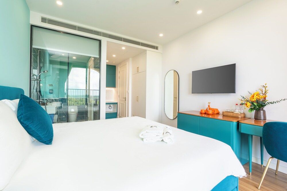 Skywave Apartment Firework Delight Deluxe Apartment, 2 Bedrooms, Balcony, Mountain View 7