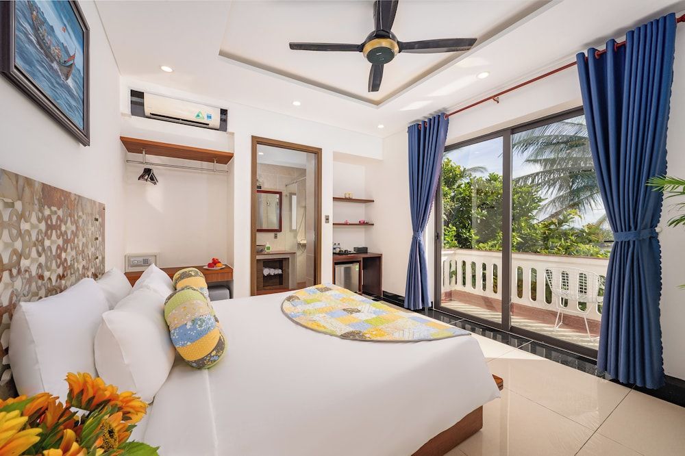 CocoPalm Hoi An River Beach By JM Villas Premier Double Room, 1 King Bed, Balcony, River View 4