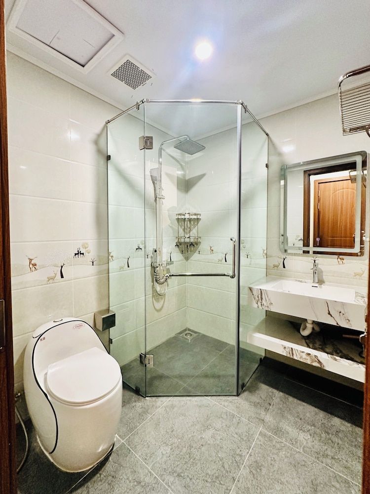 Momento Phu Quoc Hotel Standard Double Room 4