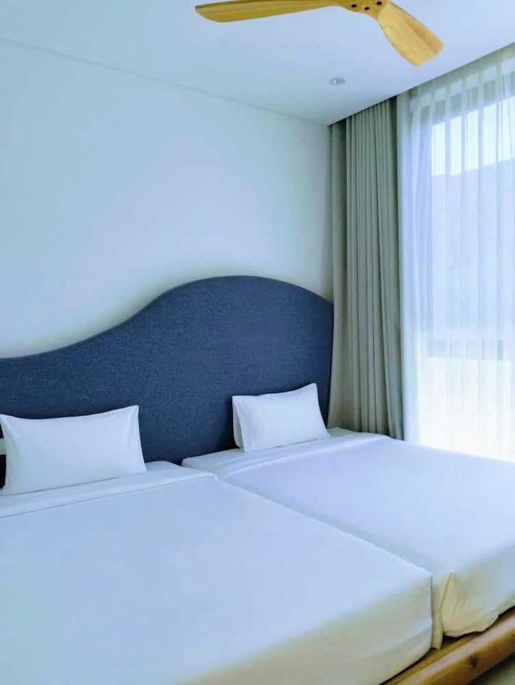 Glenwood Sanctuary Villa 85 Ho Tram Luxury Villa, Garden View 3