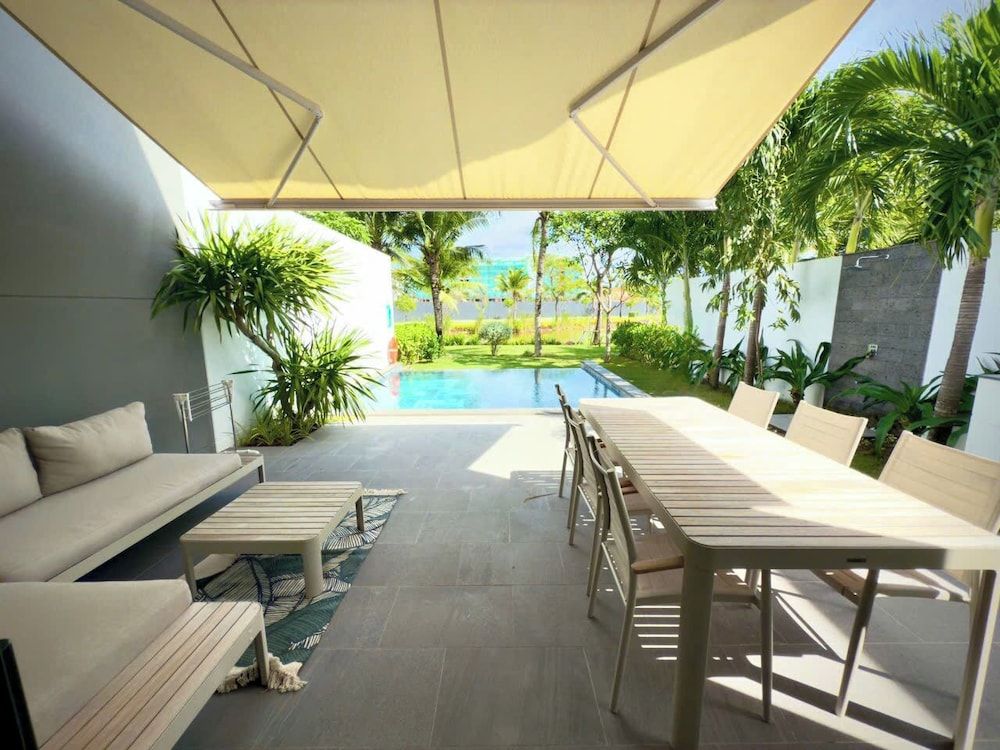 Glenwood Sanctuary Villa 85 Ho Tram Luxury Villa, Garden View 6