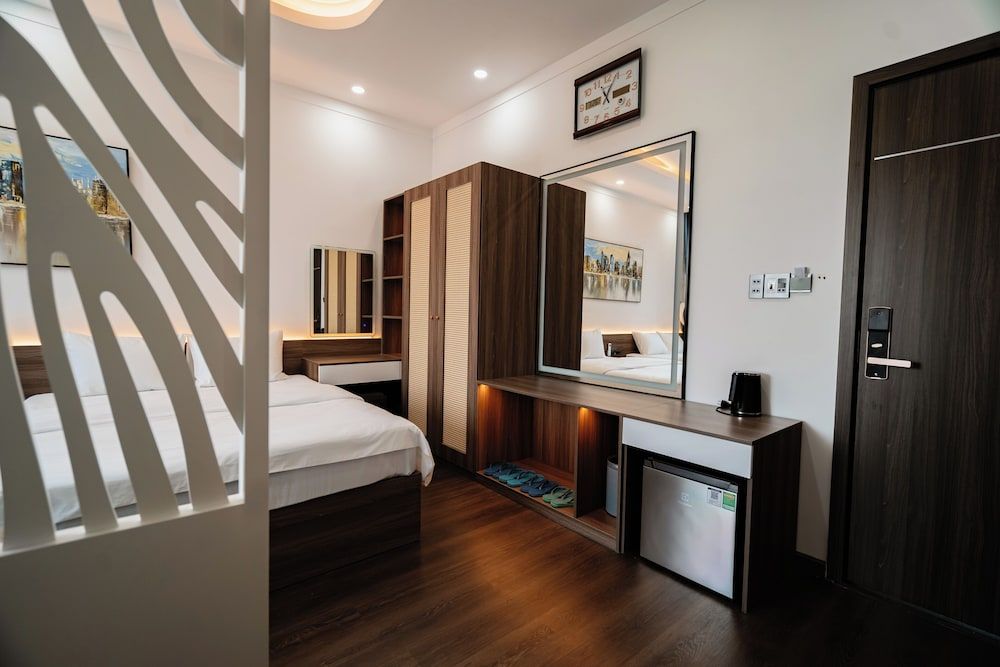 Hoang Thien Homestay & Sport Executive Quadruple Room, Balcony, Hill View 3