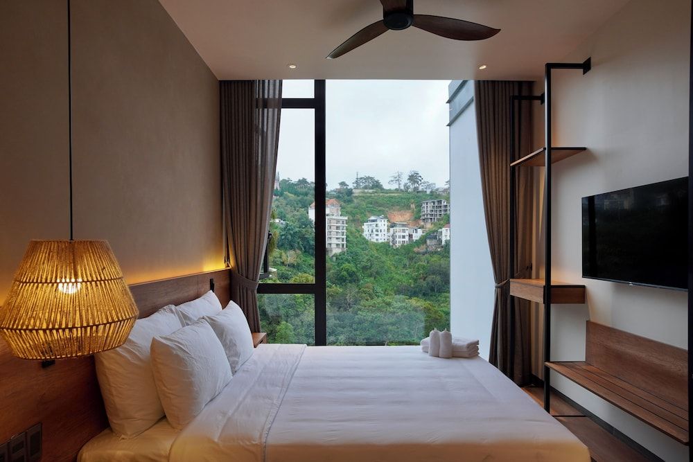 Double Room, Mountain View