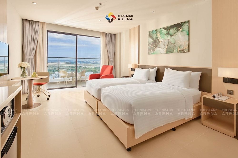 The Grand Arena Cam Ranh Hotel & Resort Deluxe Twin Room with Balcony 3