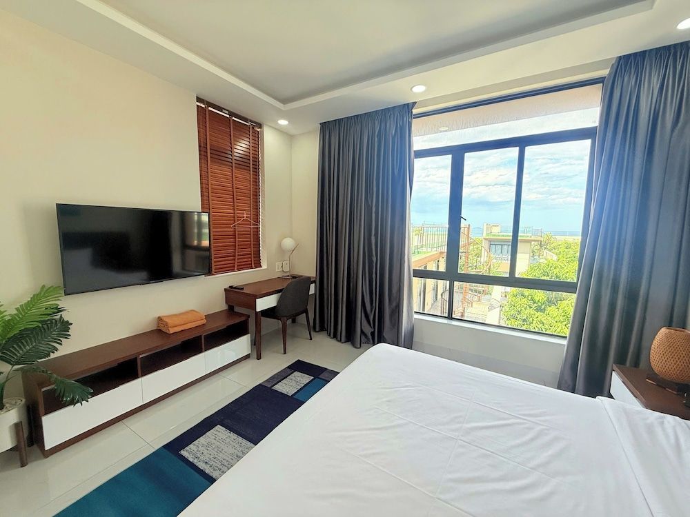 Deluxe Villa Beach Front Deluxe Villa, Beachside 3