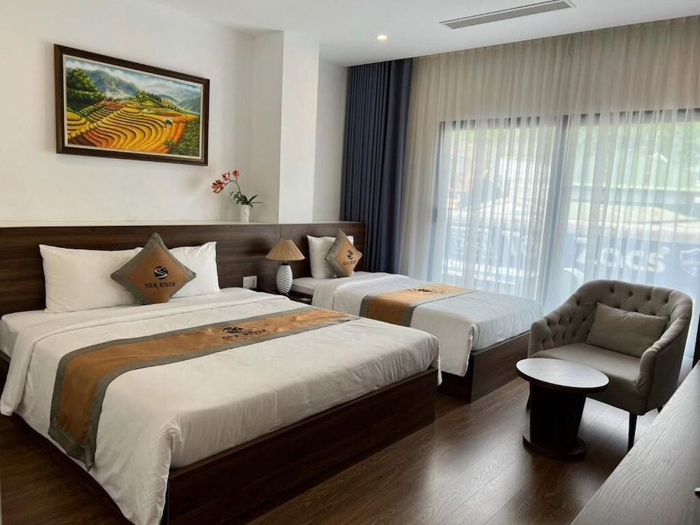 Silk River Hotel Ha Giang Deluxe Double or Twin Room 2