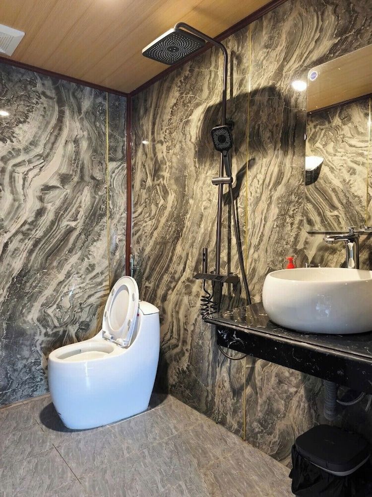 Hola Homestay Junior Bungalow, 1 King Bed, Air conditioning, Mountain View 7