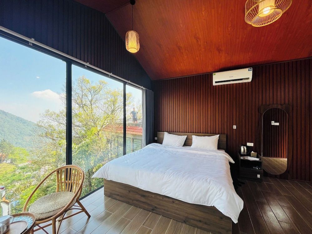 Hola Homestay Junior Bungalow, 1 King Bed, Air conditioning, Mountain View 4