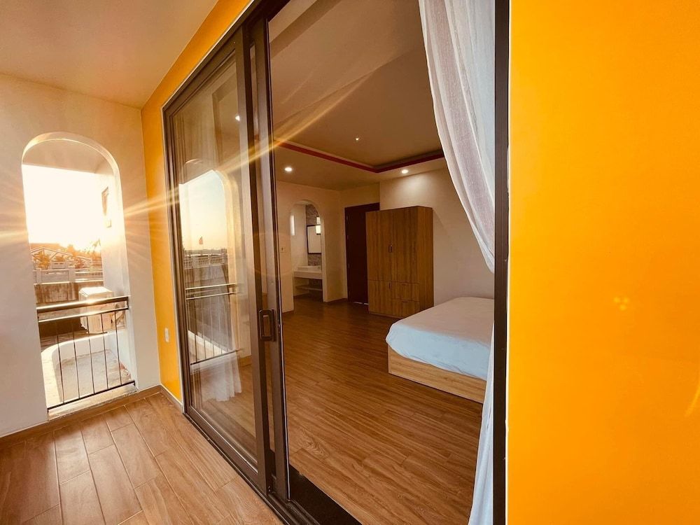 Le riverside Villa Hoi An by Hometown Luxury Villa, Pool View 2