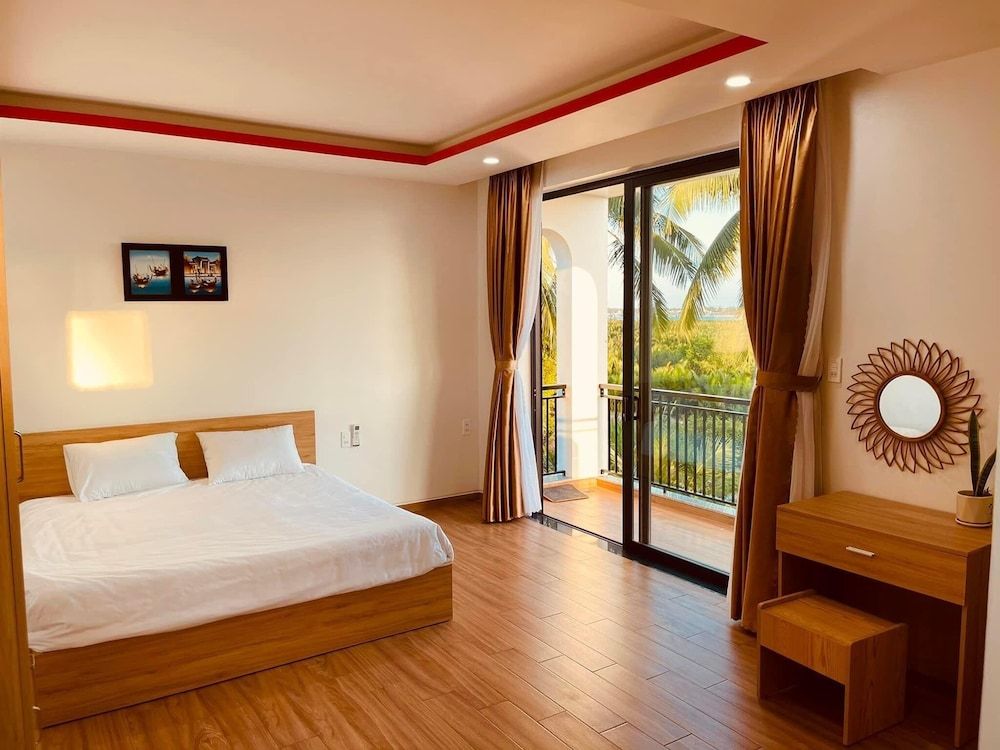 Le riverside Villa Hoi An by Hometown Luxury Villa, Pool View 6