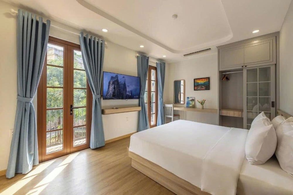 La Maison De Dino Hotels & Apartments Deluxe Room with Balcony 6