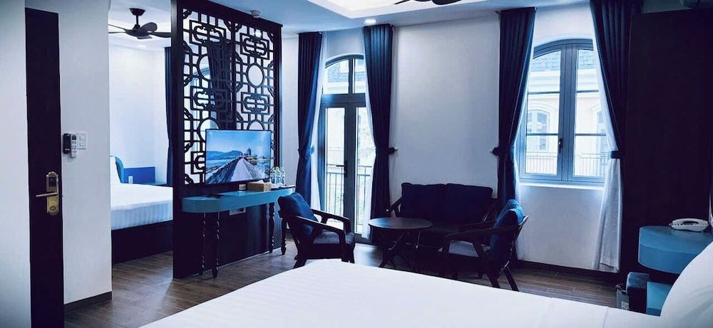 PEARL HOTEL PHU QUOC Family Quadruple Room, City View 2