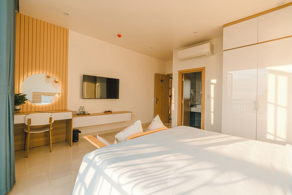 Rosy Hotel Deluxe Double Room, Balcony 13