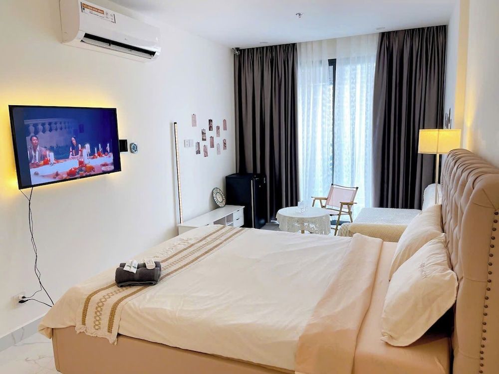 Deluxe Studio, Balcony, River View