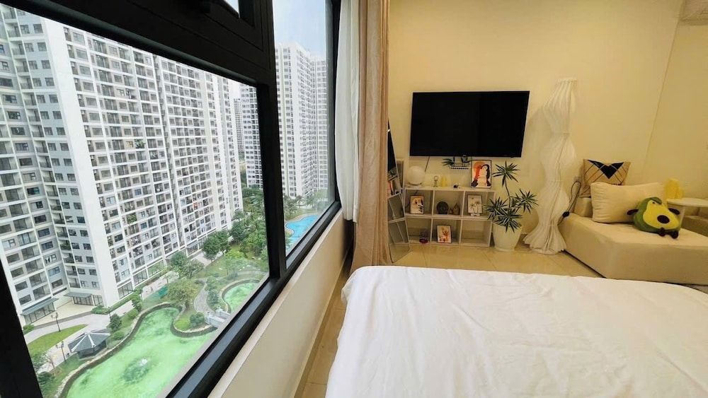 Family Studio Suite, Pool View