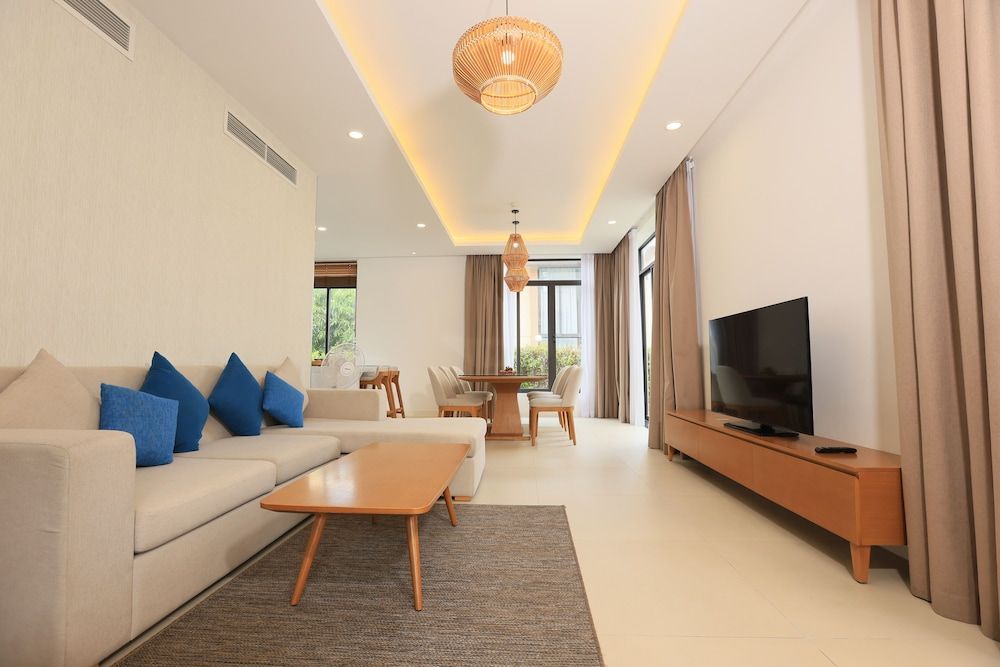 OCEAN BREEZE VILLA CAM RANH Deluxe Villa, Patio, Pool View 4