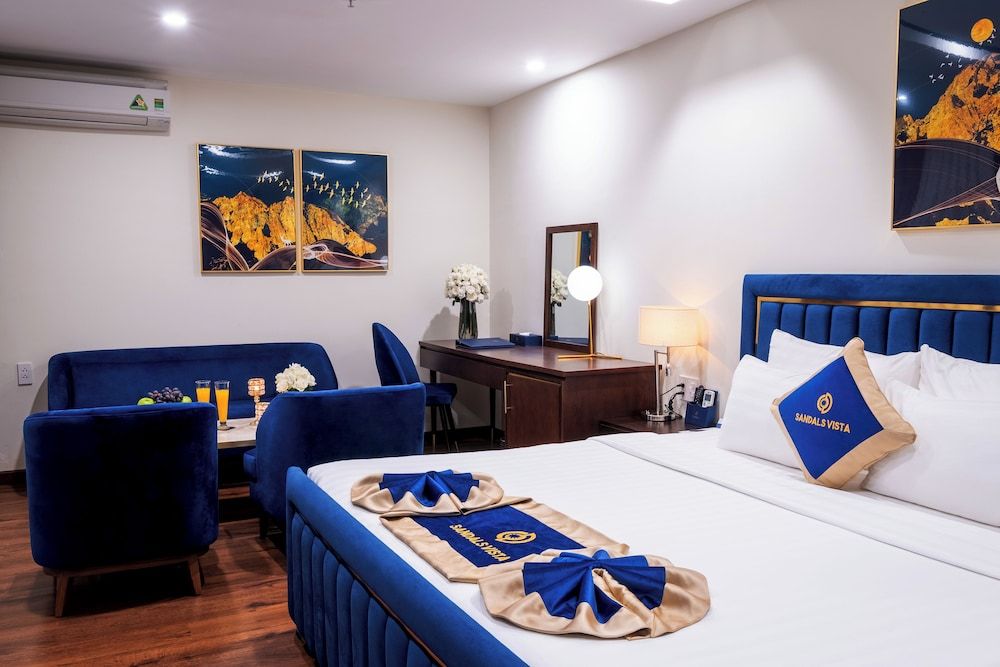 Sandals Vista Luxury Double Room, 1 Queen Bed, Balcony, City View 5