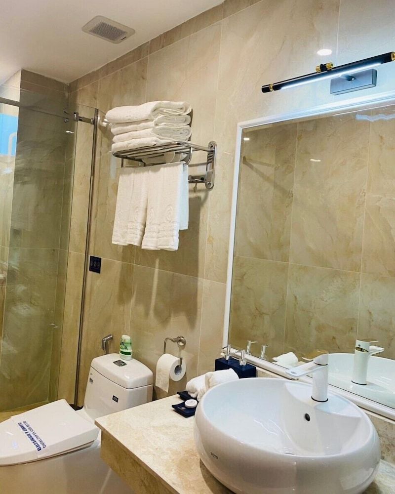 Sandals Vista Junior Suite, Balcony, City View 5