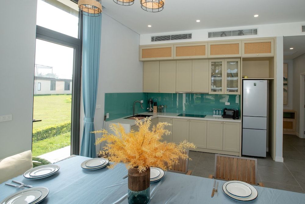 Solar LuxStay Villa - Long Beach Deluxe Villa, 2 Bedrooms, Ocean View, Beachfront 14