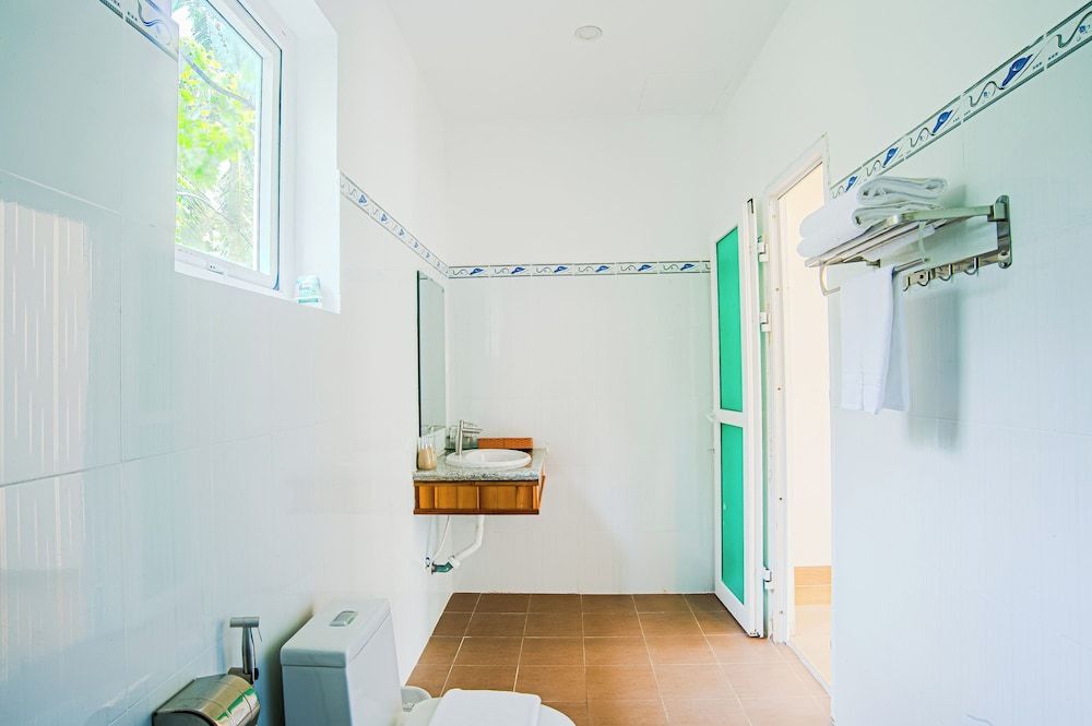 YNG - LUXOR RESORT PHU QUOC Flower Stream Family Bungalow (Triple) 6