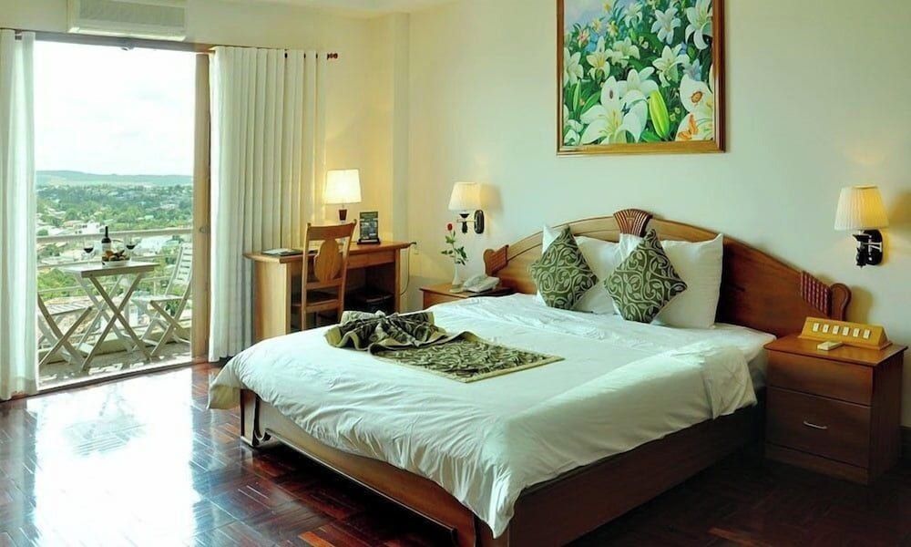 Hagl Hotel Gia Lai Deluxe Room 4