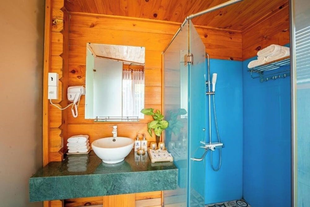 DoiDep Tea Resort Family Room 8