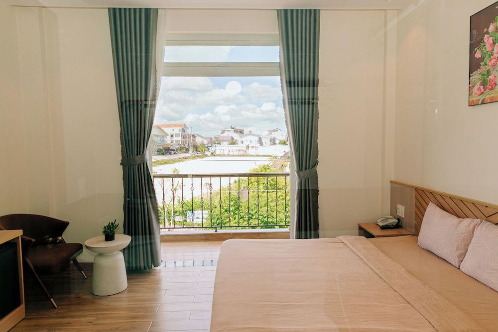 Superior Double Room, Balcony, City View