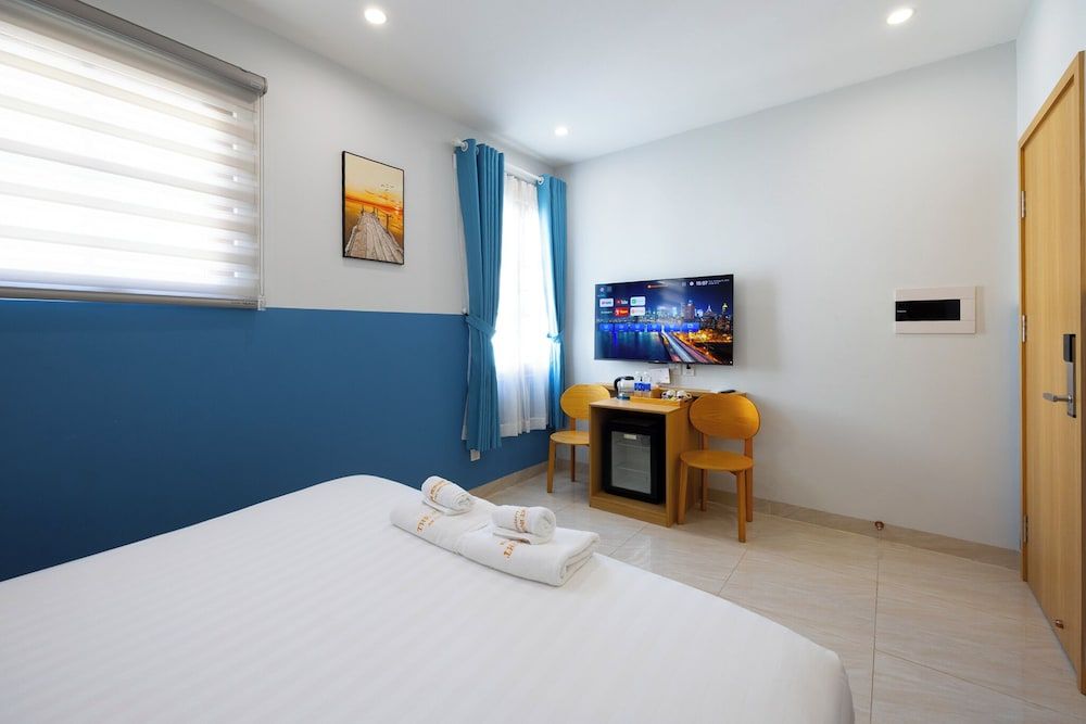 Lotus Home Cafe – Budget Standard Room, City View 2