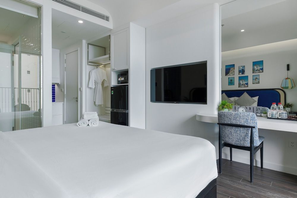 Atermis Regency Hillside Phu Quoc - Sea & Fireworks View Atermis Two Bedrooms Dual Key - Firework and Ocean View 4