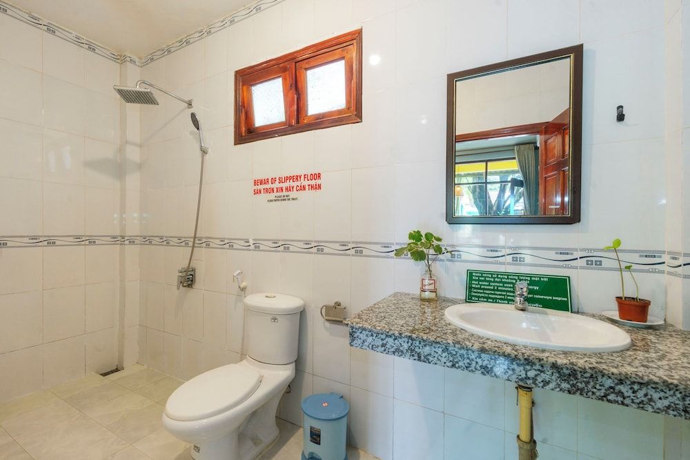 Green Bungalow Garden Resort Bungalow, Pool View 9