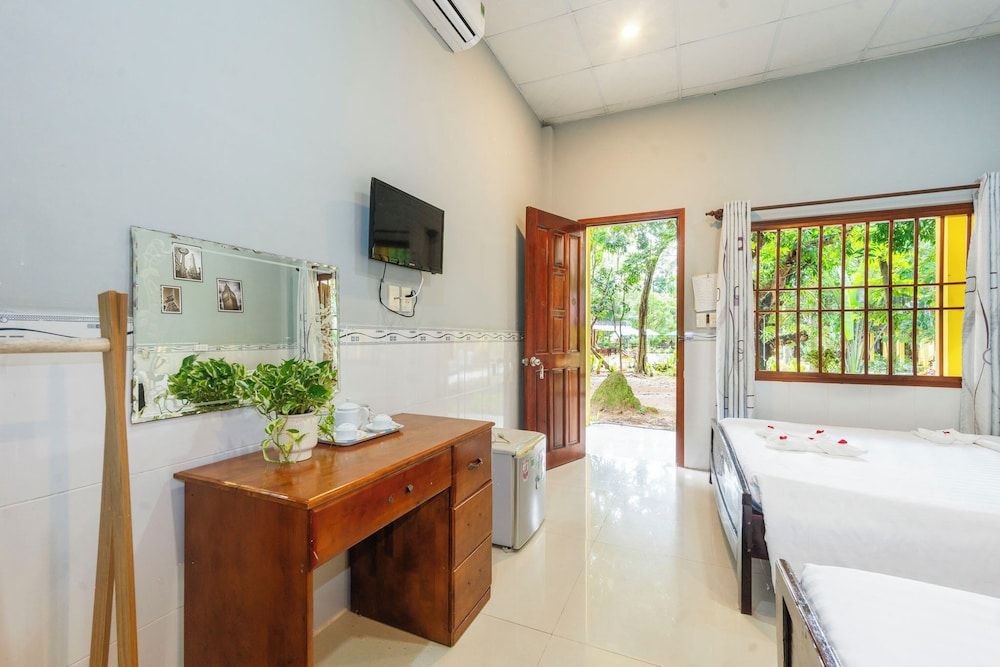 Quadruple Room, Garden View