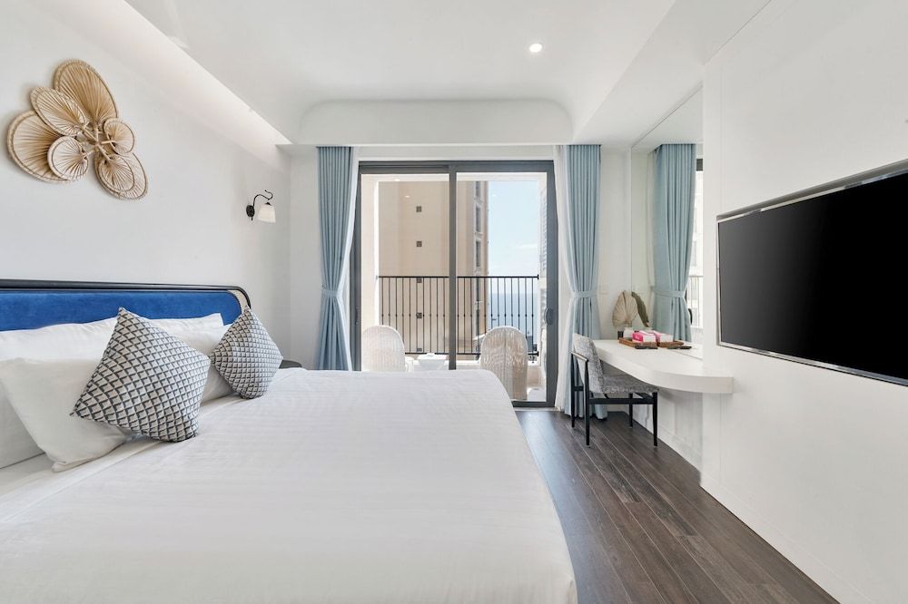 Executive Studio, 1 Queen Bed, Balcony, Ocean View
