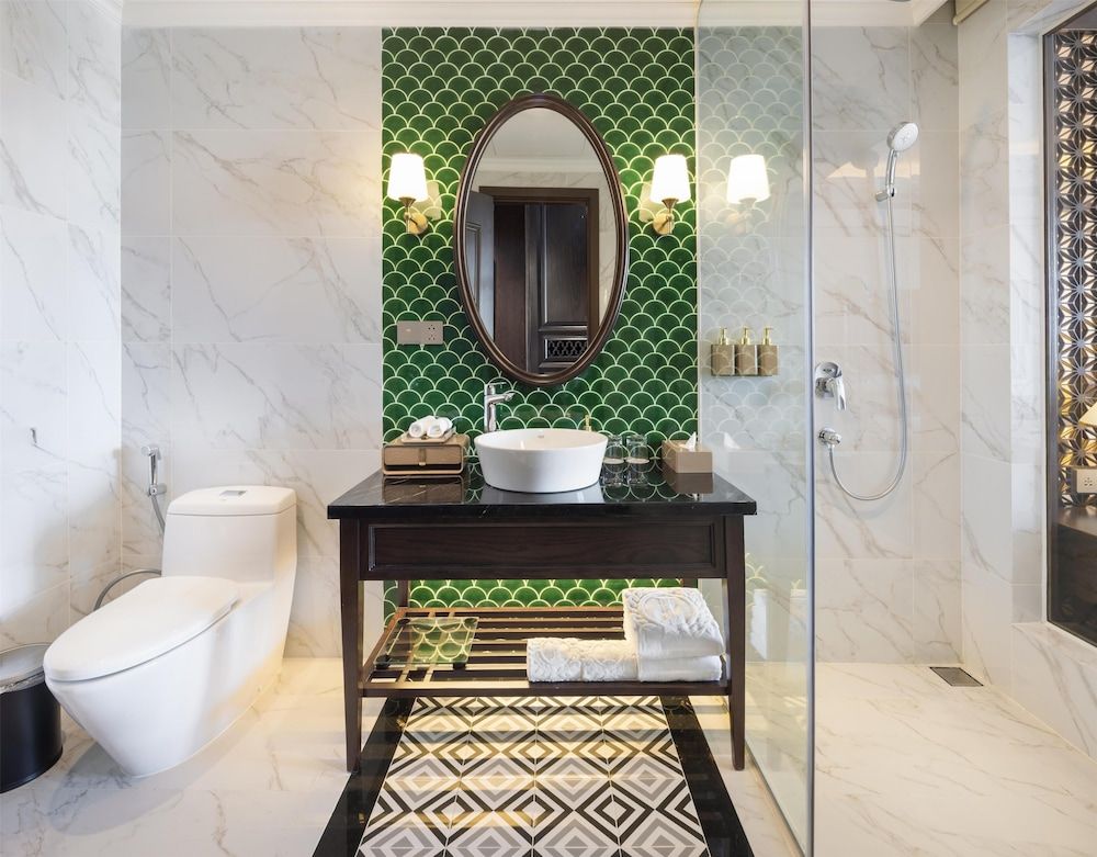 Best Western Premier Imperial Dalat Deluxe Room, 2 Twin Beds, Balcony, City View 4