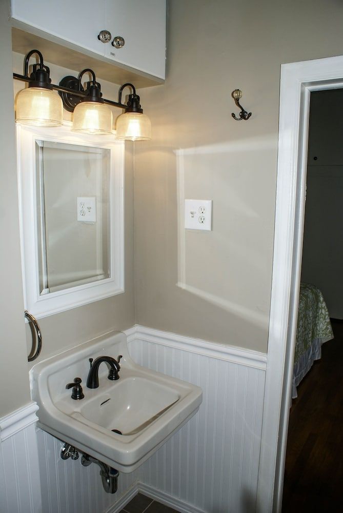 My Home Is Your Home 2 Bedroom Home House, 2 Bedrooms 19