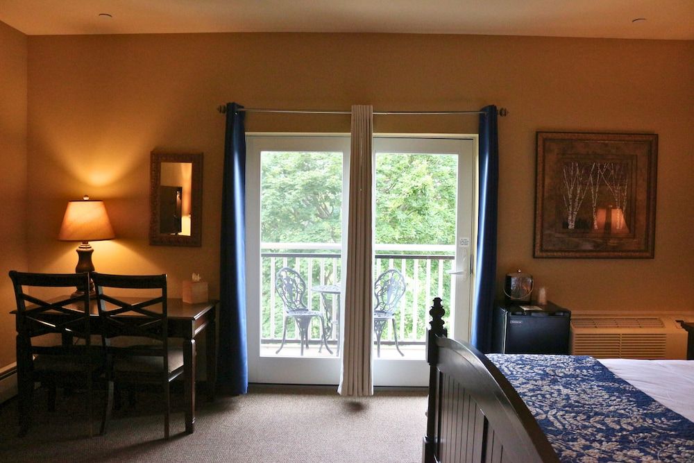 Comfort Single Room, 1 King Bed, Golf View