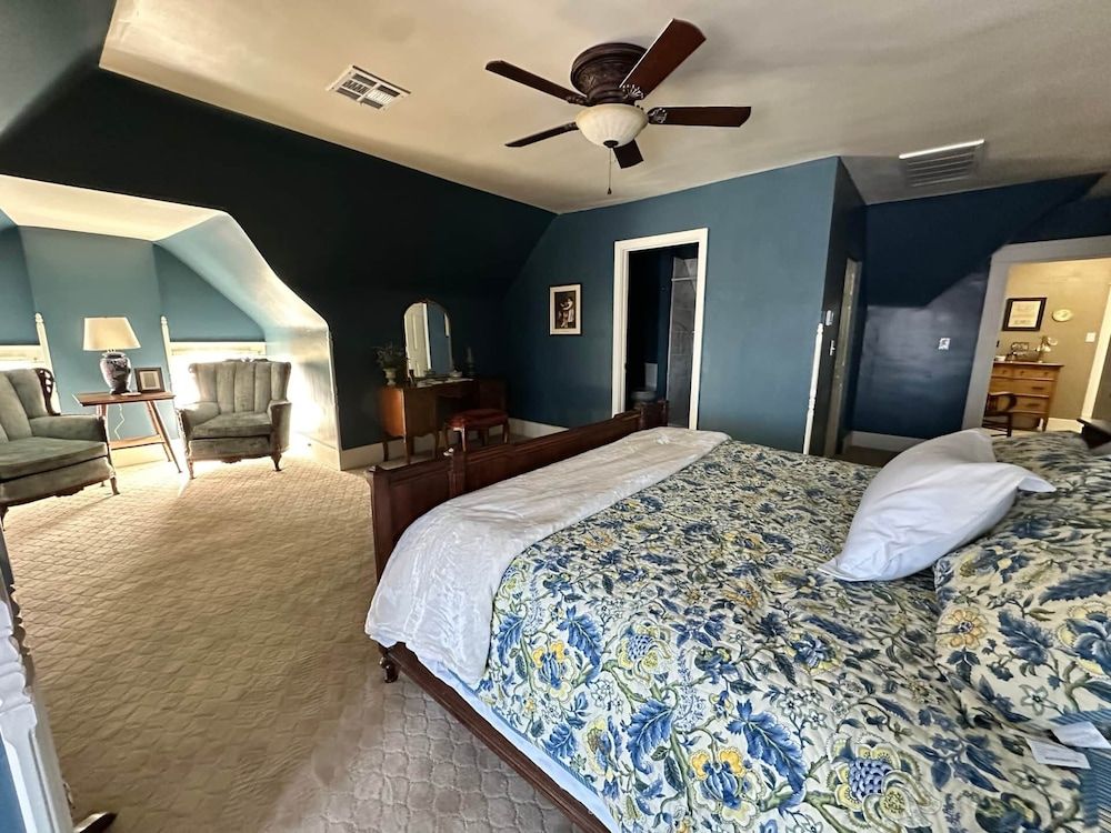 Luxury Room