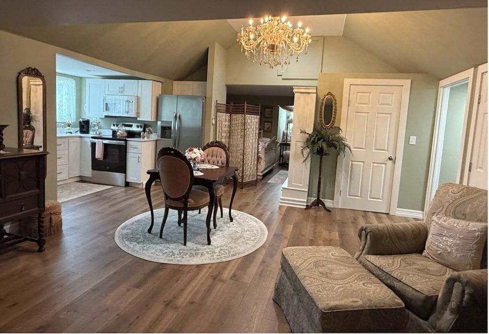 The Judge's Chambers Exclusive Loft 2