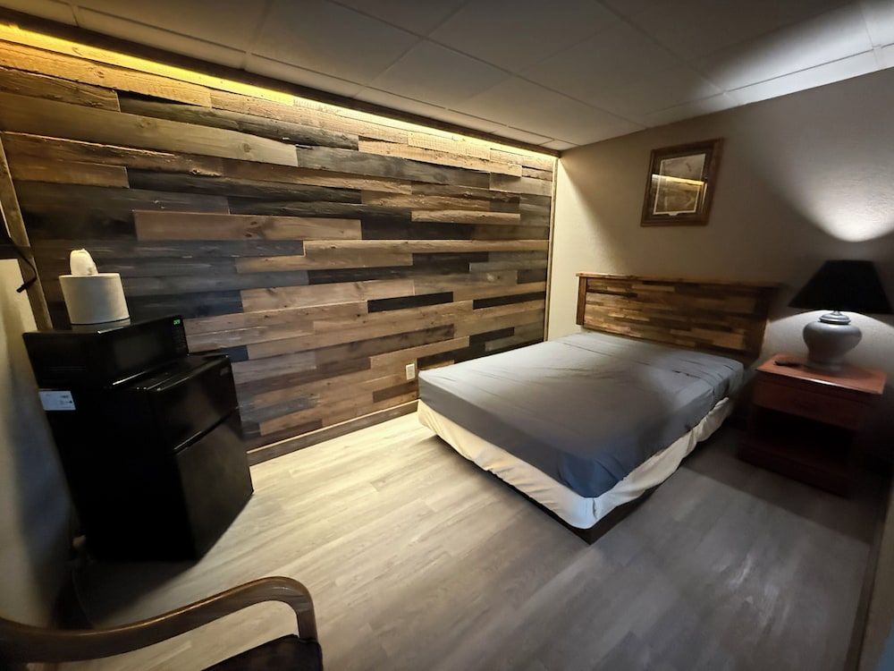 Hotel O Bel Aire Chamberlain SD I 90 Room, Non Smoking (2 Full Beds) 2