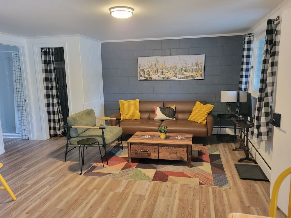 Cottage Place on Squam Lake Suite 2 - No Pets 3