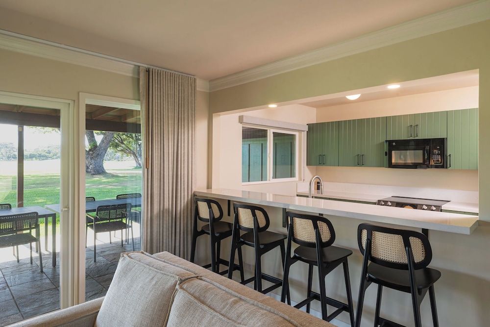 Royal Lahaina Bungalows & Spa Suite, 2 Bedrooms (Royal Bungalow) 6