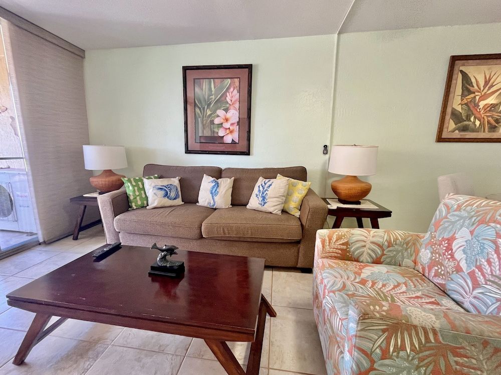 Condo, 2 Bedrooms