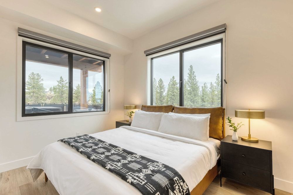 2 Units Minutes to Old Bend Deck + Hot Tub 1216 Skyline Ranch by Avantstay House (5 Bedrooms) 33