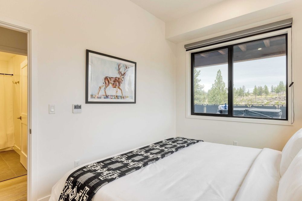 2 Units Minutes to Old Bend Deck + Hot Tub 1216 Skyline Ranch by Avantstay House (5 Bedrooms) 34