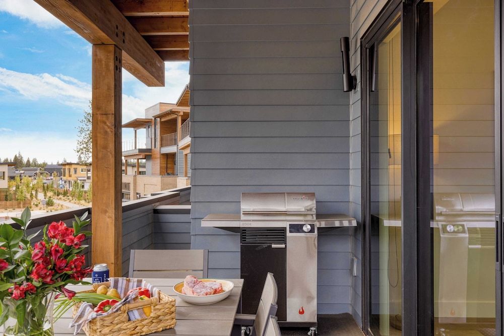 2 Units Minutes to Old Bend Deck + Hot Tub 1216 Skyline Ranch by Avantstay House (5 Bedrooms) 39