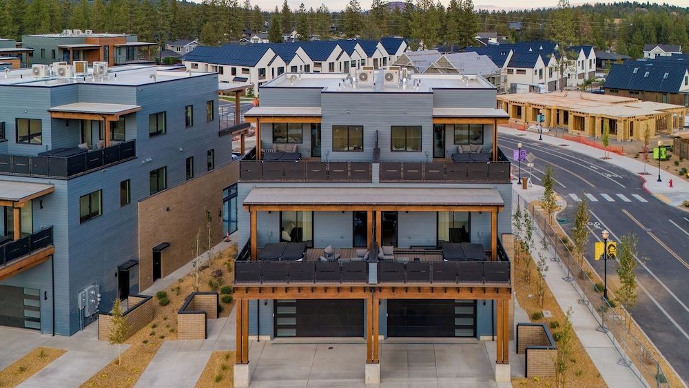 2 Units Minutes to Old Bend Deck + Hot Tub 1216 Skyline Ranch by Avantstay House (5 Bedrooms) 47